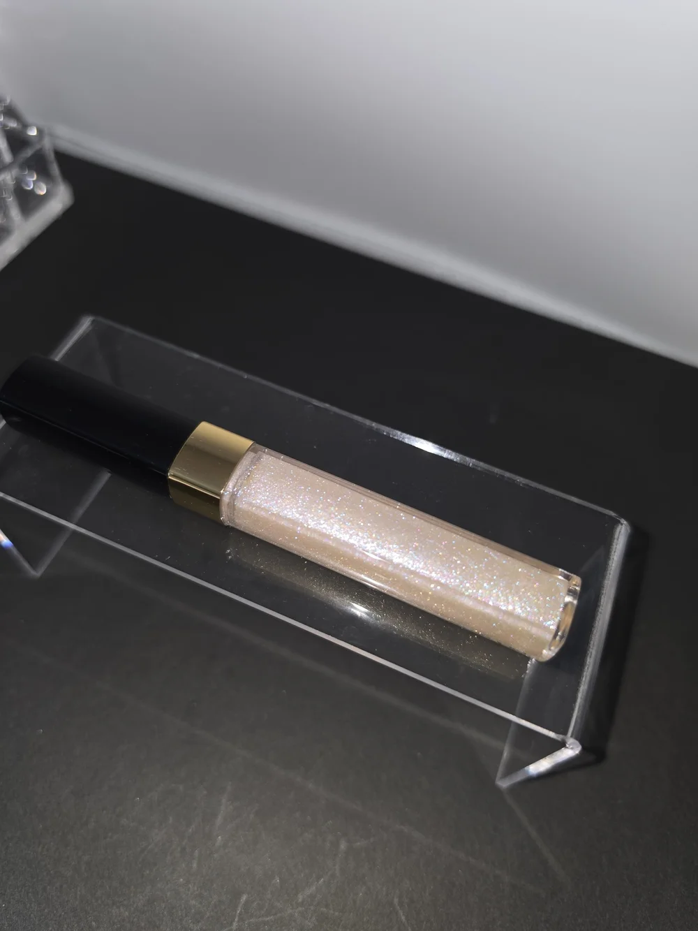 DISCONTINUED CHANEL LÉVRES SCINTILLANTES BRILLIANT EXTRÊME GLOSSIMER- 